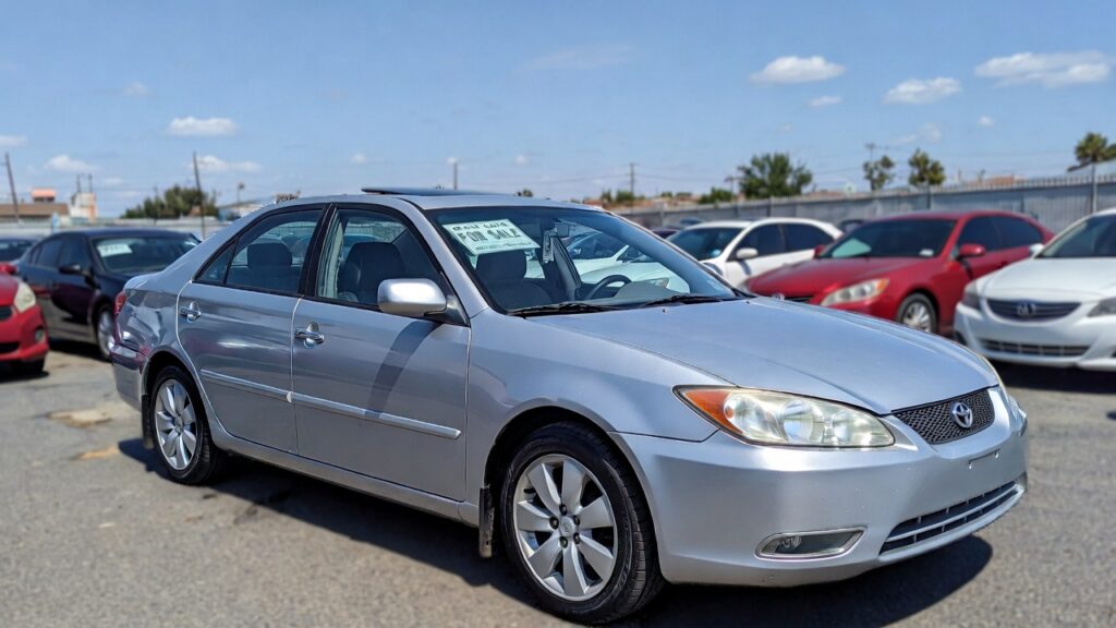2002 Toyota Camry LE price and used car value