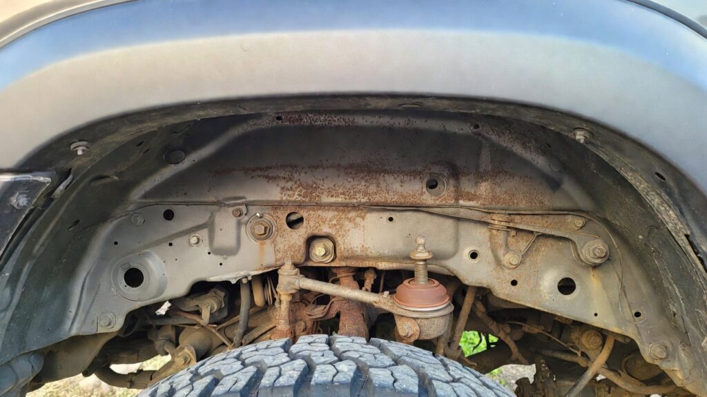2000 Toyota 4Runner showing rust and suspension wear common problems
